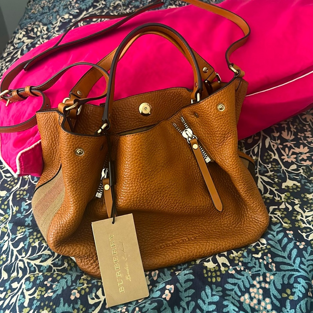 Burberry crossbody